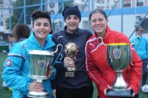 İzmir Konak Belediyespor 4'&uuml;nc&uuml; kupaya koşuyor