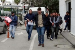 Mersin'de ter&ouml;r operasyonu: 14 g&ouml;zaltı