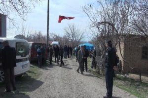 Kazada şehit olan polis m&uuml;d&uuml;r&uuml;n&uuml;n baba ocağına ateş d&uuml;şt&uuml;
