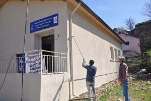 Bursa İneg&ouml;ll&uuml; kadınlar ipek halı dokuyacak