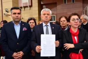 Manisa'da CHP'den devlet y&ouml;neticileri hakkında su&ccedil; duyurusu