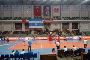 Sultanlar'dan play-off'a tatsız başlangı&ccedil;