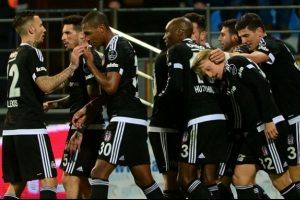 Trabzon'dan d&ouml;nen Beşiktaş'ın u&ccedil;ağında yaşananlar ortaya &ccedil;ıktı