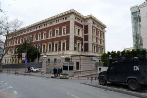 Almanya Başkonsolosluğu'nda ter&ouml;r alarmı