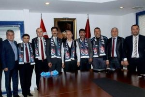 Bordo-mavi sokak