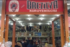 Anlaşma sağlanamazsa Kadık&ouml;y'deki tarihi Brezilya Kurukahvecisi de kapanacak