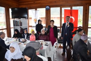 Bursa Gemlik Belediyesi yaşlıları unutmadı