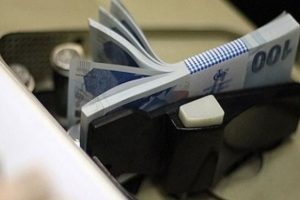 'Krediler i&ccedil;in kırmızı bayrak &ccedil;oktan kalktı'