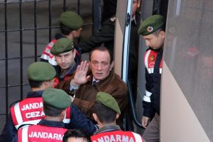 Alaattin &Ccedil;akıcı'nın Bursa macerası başlamadan bitti!