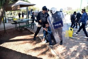 Akdeniz &Uuml;niversitesi'nde Nevruz kutlamasına m&uuml;dahale