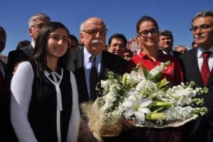 Bakan Avcı'dan şair Mehmet Akif Ersoy'a &ouml;vg&uuml;