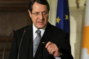 Rum liderden T&uuml;rkiye'ye 'anlaşma' tehdidi