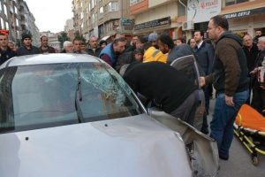 Direksiyon başında kalp krizi ge&ccedil;irince kaza yaptı