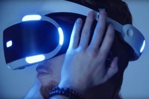 Sony'nin g&ouml;zl&uuml;ğ&uuml; PlayStation VR ilk g&uuml;nden t&uuml;kendi