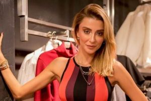 &Ouml;zge Ulusoy Ebru Şallı'ya rakip oldu!