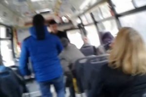 Bursa'da halk otob&uuml;s&uuml; şof&ouml;r&uuml; durakta durmadı, kadın yolcuya hakaretler yağdırdı!