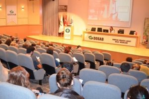 Moda r&uuml;zgarı DOSAB'dan esti