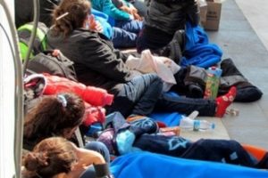 &Ouml;l&uuml;m yolculuğuna sahil g&uuml;venlik izin vermedi