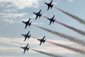 T&uuml;rk Yıldızları nefes kesti