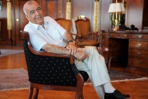 Halis Toprak'ın vasiyeti a&ccedil;ılmadan miras kavgası başladı