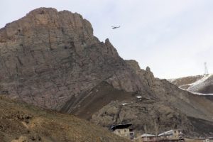 Hakkari'de hareketli saatler