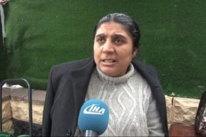 Abisini g&ouml;recekti, patlamanın i&ccedil;inde kaldı