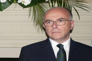 Fransız Bakan: "DAEŞ'e ağır bir darbe indirildi"