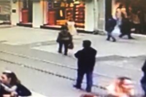 İşte bombacının saniyeler &ouml;nceki g&ouml;r&uuml;nt&uuml;s&uuml;