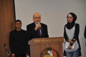Şimşek: Suriyelilerin 10'da biri kamplarda kalıyor