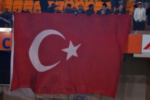 Beşiktaşlı taraftarlardan ter&ouml;re tepki