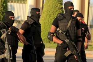 IŞİD saldırdı: 13 polis hayatını kaybetti