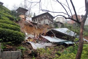 Rize'de heyelan