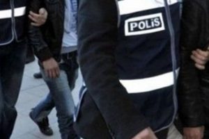 10 aylık bebeğe darp iddiasına 2 g&ouml;zaltı