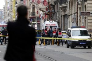 Bursalılar dikkat! Bu &uuml;&ccedil; ter&ouml;rist her yerde aranıyor