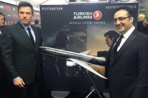 THY sponsor oldu, Batman Superman fırtınası New York'ta esti