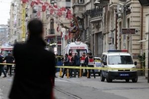 Canlı bomba Mehmet &Ouml;zt&uuml;rk'&uuml;n cenazesi Gaziantep'e g&ouml;t&uuml;r&uuml;ld&uuml;