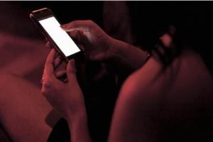 Bu algoritma alkol t&uuml;ketirken yazılan tweetleri belirleyecek