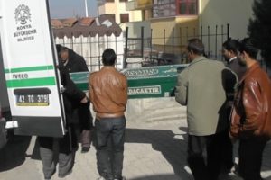 Savaştan kurtuldu, ısınmak isterken &ouml;ld&uuml;