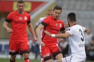 Galatasaray'da Martin Linnes, menajerine 'kul&uuml;p bul' talimatı verdi