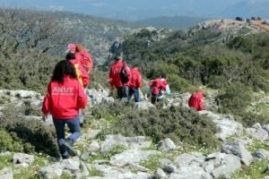 Bodrum AKUT'tan şehitler i&ccedil;in saygı tırmanışı