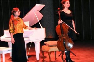 Konserde kiralık piyano sıkıntısı