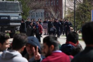 Bolu'da &uuml;niversitede nevruz gerginliği