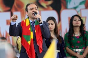 HDP'li Baydemir: Dokunulmazlıklarımızı kaldırmakla tehdit edenlere hodri meydan