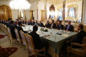 Cumhurbaşkanı Erdoğan, kul&uuml;p başkanlarını kabul etti