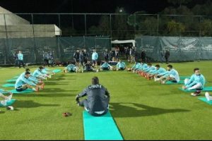 A Milli Futbol Takımı, Antalya'daki ilk &ccedil;alışmasını yaptı