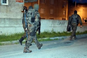 İstanbul B&uuml;y&uuml;k&ccedil;ekmece'de ter&ouml;r operasyonu