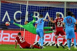 İyi bir performans sergileyen Esteban'ın yıldızı bir anda parladı