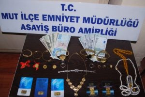 Mersin'de telefon dolandırıcıları yakalandı