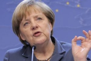Merkel'den Br&uuml;ksel saldırılarına kınama