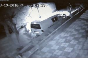İstanbul Kadık&ouml;y'de minib&uuml;s hırsızlığı